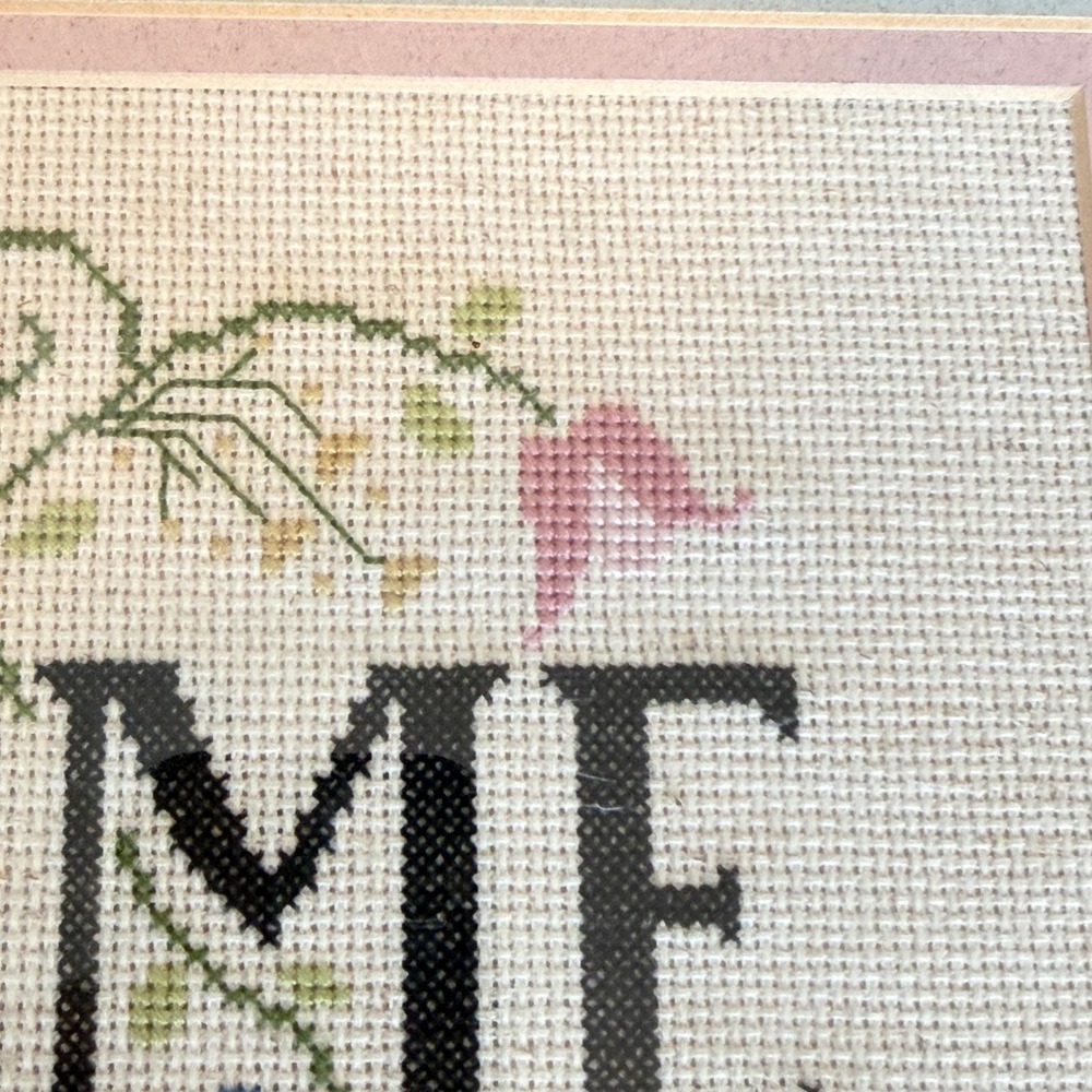 Vintage Framed Needlepoint "WELCOME" Sampler Floral Vine 20x12 Cottage Decor - Picture 12 of 16